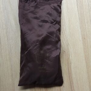 Emirates Slippers with Pouch